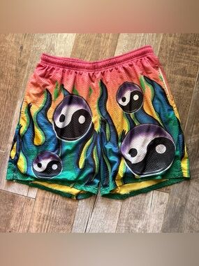 WWE Chalk Line Rob Van Dam RVD Invasion 1997 Retro Shorts Size XL In Fair Cond